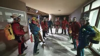 Umrlega potapljača ponoči prenesli iz &Scaron;kocjanskih jam, sodelovalo več kot sto ljudi (VIDEO)