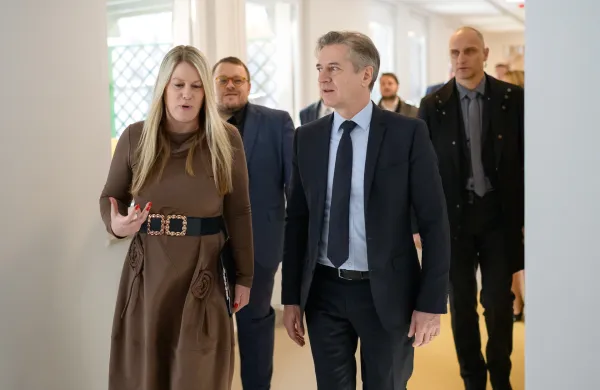 Golob obiskal DSO Ilirska Bistrica: "Navdu&scaron;en sem!"