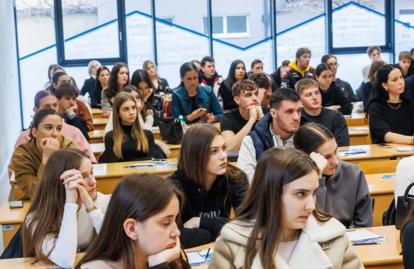 Mladina pred pomembnimi odločitvami in novimi začetki (FOTO)