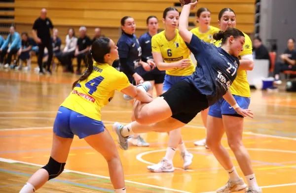 Ajdovci in Koprčani na pol poti do uvrstitve v finale, istrski derbi Izolankam (FOTO)