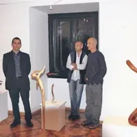 Rok Petančič, organizator razstave, Peter Maule in Loris Morosini