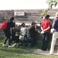 Ljudje “v ujetništvu” opazujejo živali na prostosti