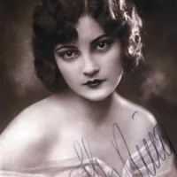 Divaški muzej slovenskih filmskih igralcev bo v kratkem obogatila fotografija Ite Rine z njenim podpisom