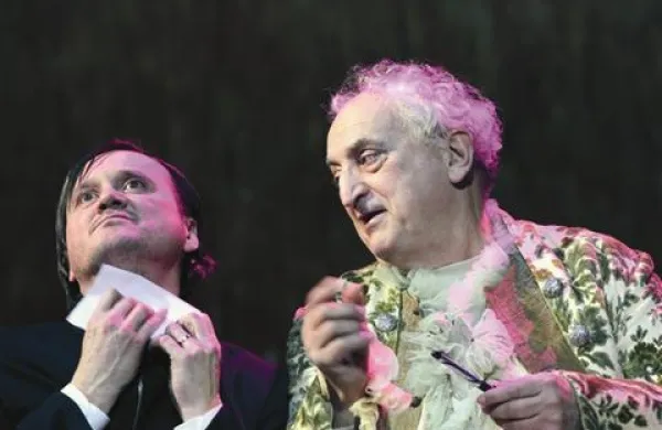 Utrinek s predstave Tartuffe