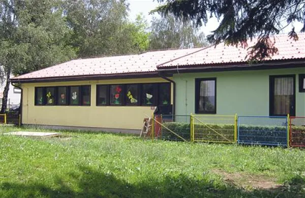 V vrtcu Postojna bo zaplet s Korčetovo zaradi ponarejenega dokumenta še precej trajal, razen, če ravnateljica odstopi