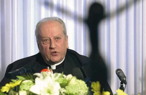 Kardinal Franc Rode je po poročanju časnika Večer v Münchnu opravil test očetovstva