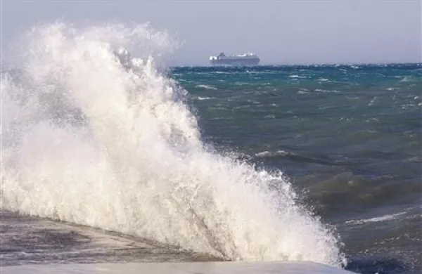 V soboto popoldne bo na Primorskem zapihala burja