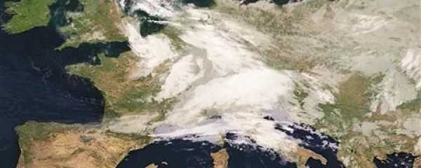 Ciklon se je sinoči naglo približeval našim krajem