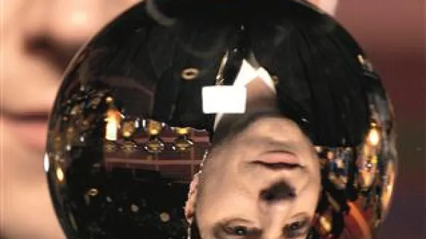 Kaj bo o prihodnjem letu povedala krogla? 