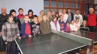 Moško in žensko vrsto Letrike je na prazničnem treningu obiskal tudi novogoriški olimpijec Bojan Tokić (v zadnji vrsti tretji z desne) 
