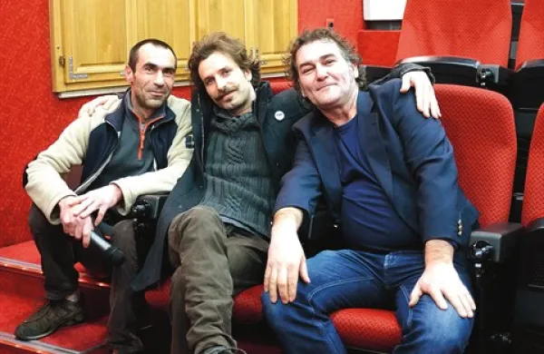 Ustvarjalci multimedijskega performansa cre(AZIONE) Davorin Marc (prvi z leve), Paride Di Stefano in Elvis Šahbaz