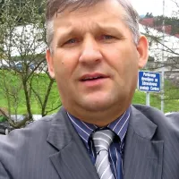 Cerkno:
Jurij Kavčič, 1960, kontrolor proizvodnosti-kmetovalec, četrti mandat (že župan 1998-2010) 