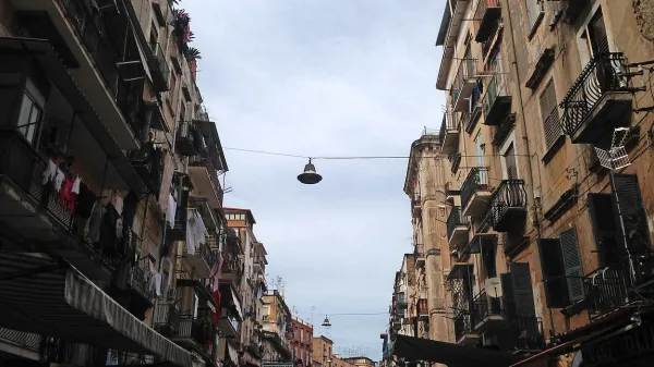 Naepelj, angel in hudič v enem. 