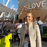 Jerneja Lampret: “Obiskovalci dobijo vtis, da smo 
Slovenci sproščeni, zabavni in zanimivi, saj jim 
med vodenim obiskom ponudimo zgodbo.” 