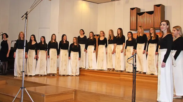 Najvišje število točk (91) in zlato priznanje z odliko je prejel 
Dekliški zbor Pueri cantores iz Tolmina.