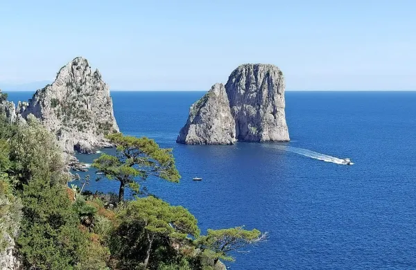 1. Capri 