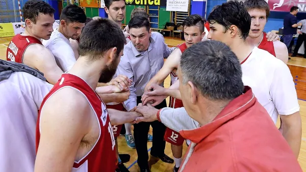 Za razliko od Portorožanov bodo sežanski košarkarji svojo 
tekmo odigrali sproščeno.