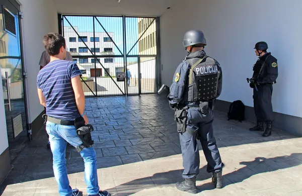 V torek so policisti in kriminalisti preiskali tudi stanovanje 
Ivice Guberca in njegove kletne prostore. 