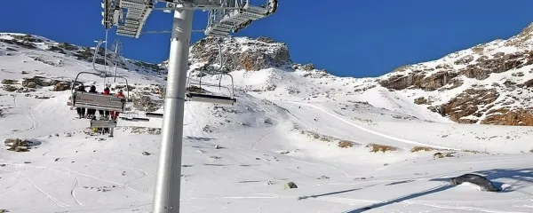 Ledenik Mölltal je Sloveniji najbližje jesensko smučišče. 