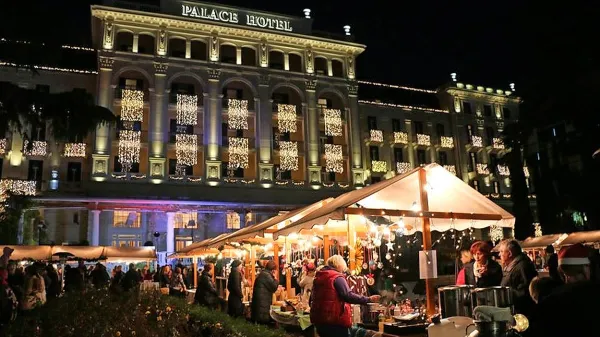 Turistični delavci jezi pozna odločitev o 2. januarju kot dela 
prostem dnevu. 