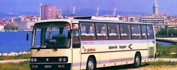 Star Slavnikov avtobus