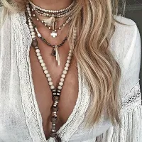 Opazne verižice popestrijo naš 
videz in nas naredijo drzne in 
privlačne.