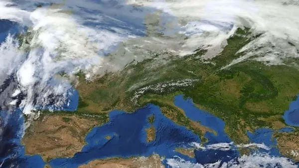 Nad večjim delom Evrope je soliden in obsežen anticiklon.