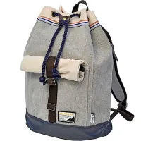 Lahko je podoben transportni vreči.