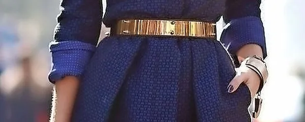 Pas je dodatek za slogovno piko na i