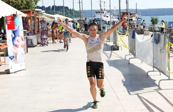 V Portorožu je bil najhitrejši Italijan Francesco Caus. 