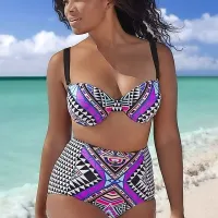  Dvignjen pas poudari obline.