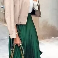 Zelene tone si lahko privoščijo tudi poslovne ženske.