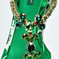 Bolj kot se 
sveti, lepše je.