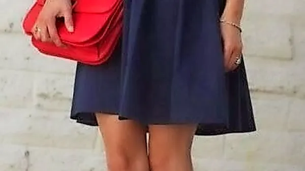 Tudi črte poudarijo zagorelost.