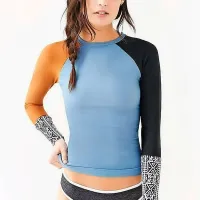 Tudi na plaži smo lahko modne.