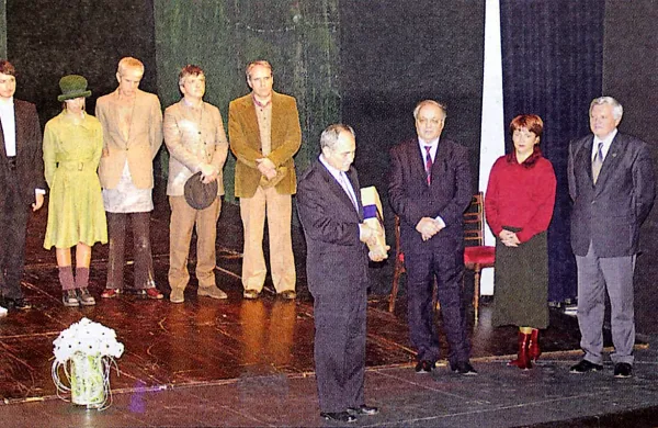 Ena od prelomnic je bila leta 2003, ko je Primorsko dramsko 
gledališče postalo Slovensko narodno gledališče. 