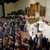  Nova Gorica je leta 2004 dobila  prvo konkatedralo v Sloveniji.