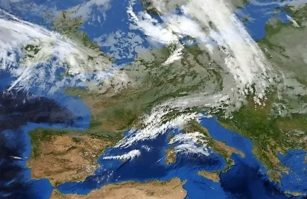 Našim krajem se je včeraj približevala severnoatlantska 
višinska dolina.