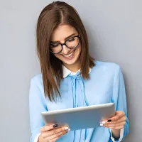 Očala moramo nositi z veseljem.