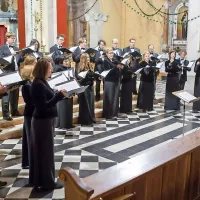 V katedrali na Sveti gori je zapel svetovno znani  Latvijski  radijski zbor, ki ga je vodil Sigvards Klava.