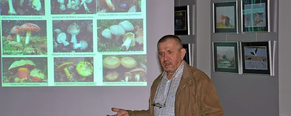 Gabrijel Seljak se rad odzove na povabila  -   konec septembra je 
imel predavanje o gobah za člane Unitri Nova Gorica.