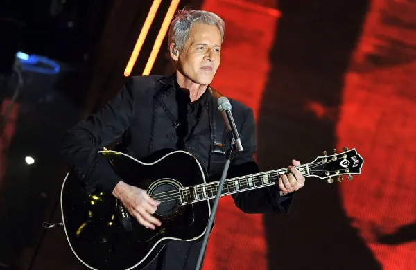 Izjemno priljubljen italijanski kantavtor  Claudio Baglioni  bo 
novi umetniški vodja 68. sanremskega festivala.