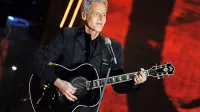 Izjemno priljubljen italijanski kantavtor  Claudio Baglioni  bo 
novi umetniški vodja 68. sanremskega festivala.