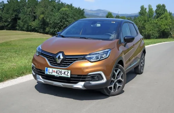 Captur tudi po prenovi uspešno nadaljuje slovensko prodajno zgodbo.