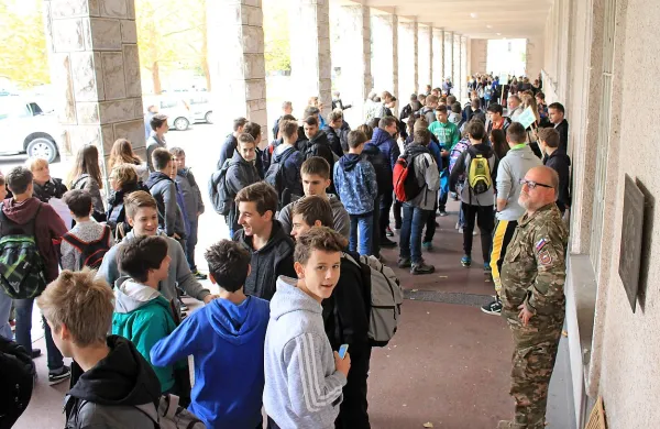 Osnovnošolci do koristnih informacij o poklicih