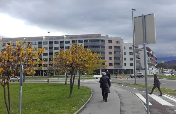 Pričakovana cena za novozgrajena stanovanja v slovenski Istri, ki bodo v prihodnje prišla na 
trg,  je med 2200 in 2700 evri za kvadratni meter.