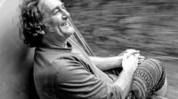 Elvis Šahbaz je prvo avtorsko skladbo  Parenzana Blues 
napisal, navdihnjen s pokrajino, ki beži mimo vlaka. 
