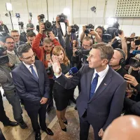 Volilci Pahorju zaupali nov mandat predsednika republike (video)