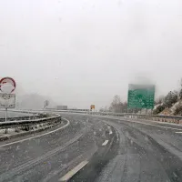 Zaradi popravila daljnovoda je bila nekaj časa zaprta primorska avtocesta