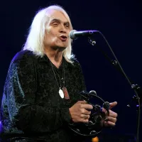 Bora Đorđević: “Trenutno se počutim odlično   in gre mi tako 
dobro, da ne morem pisati mračnih  pesmi.”